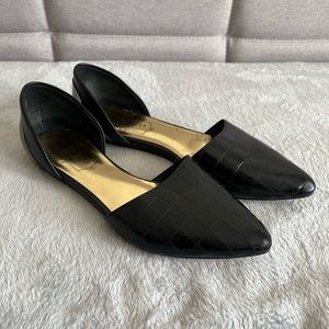 Black Crocodile Pattern Women's Flats